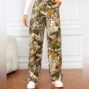 women camo pants